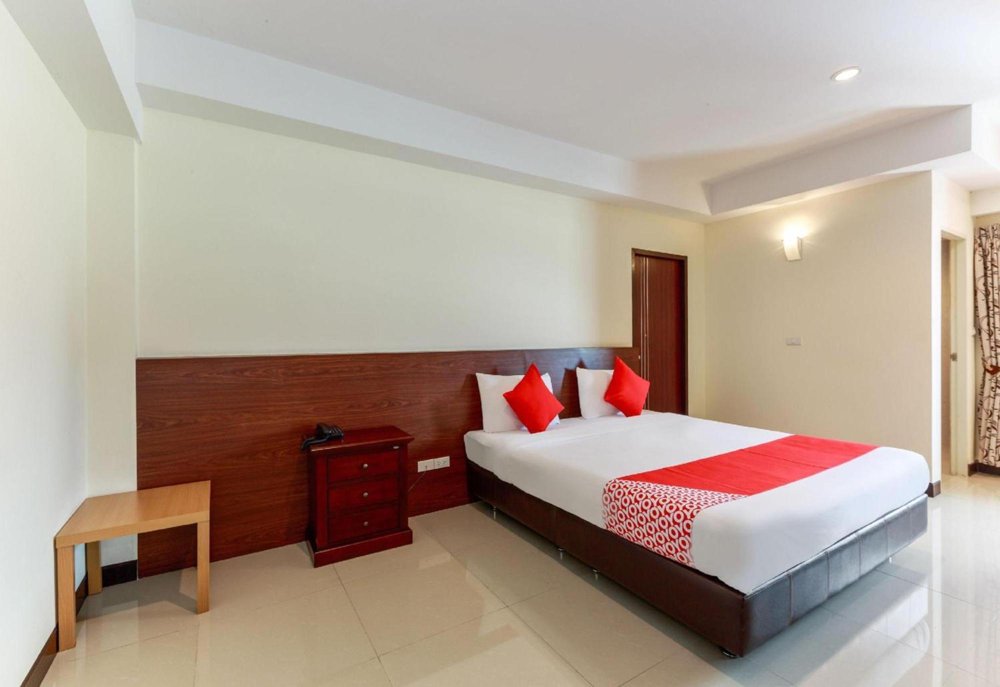 Collection O Vresotel Nonthaburi Exterior photo